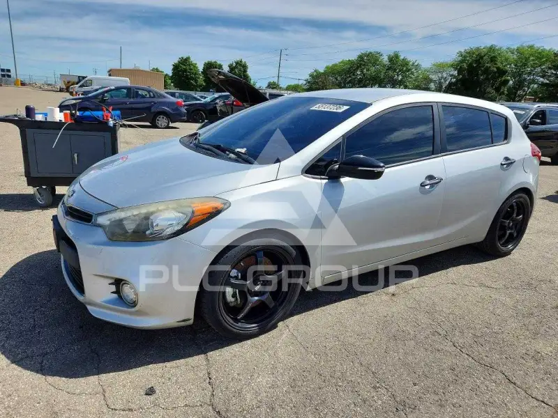 2015 KIA Forte photo