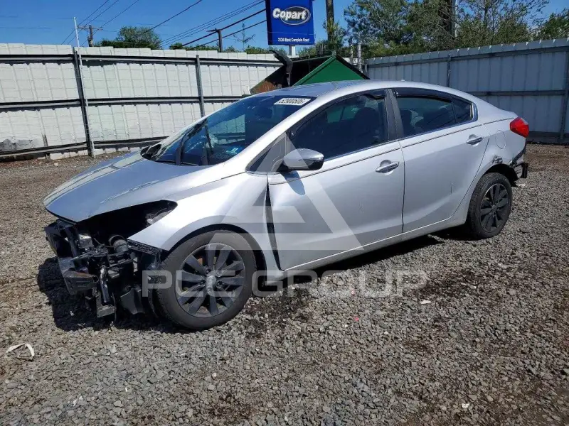 2015 KIA Forte фото