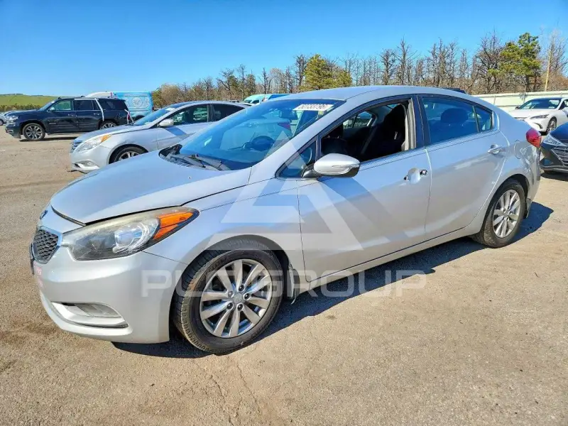 2015 KIA Forte фото