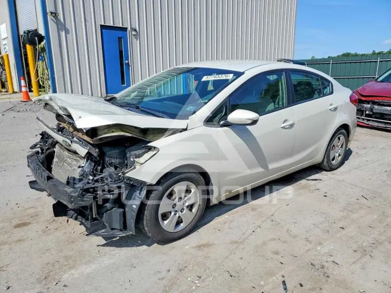2015 KIA Forte photo