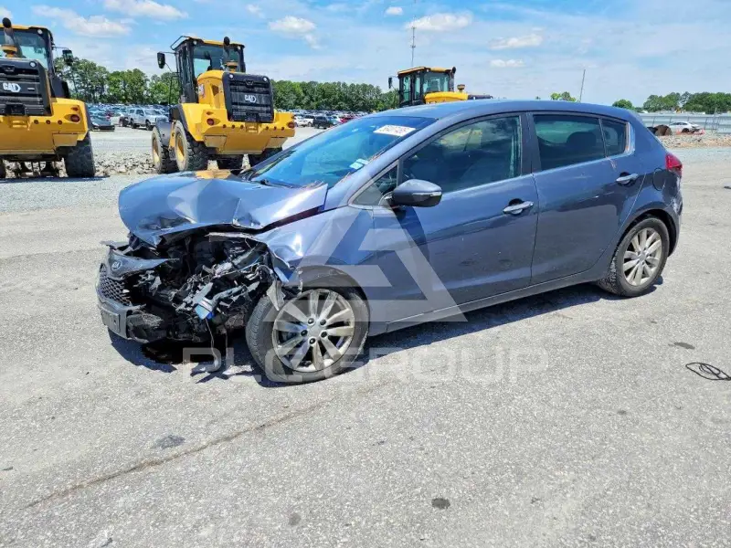 2015 KIA Forte фото