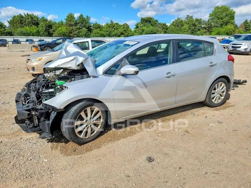2015 KIA Forte фото