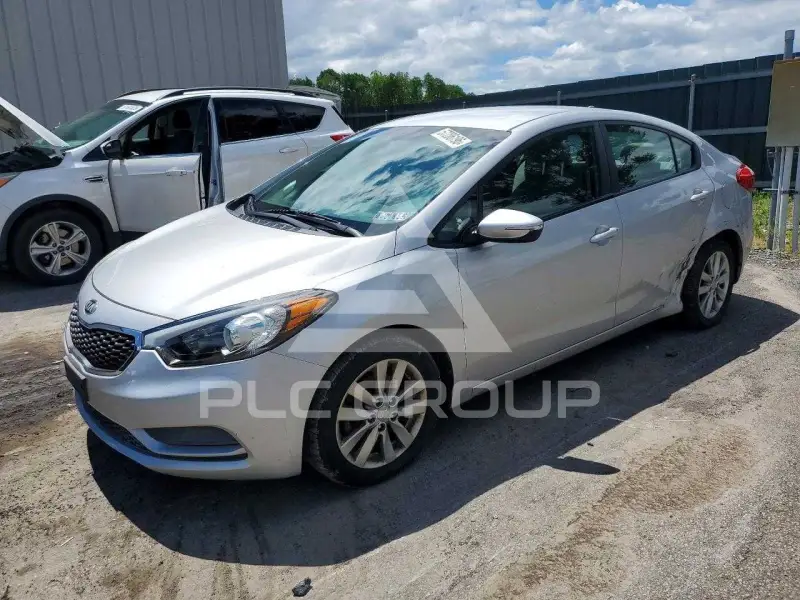 2015 KIA Forte фото