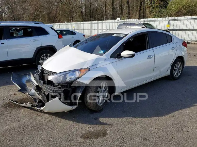 2015 KIA Forte фото