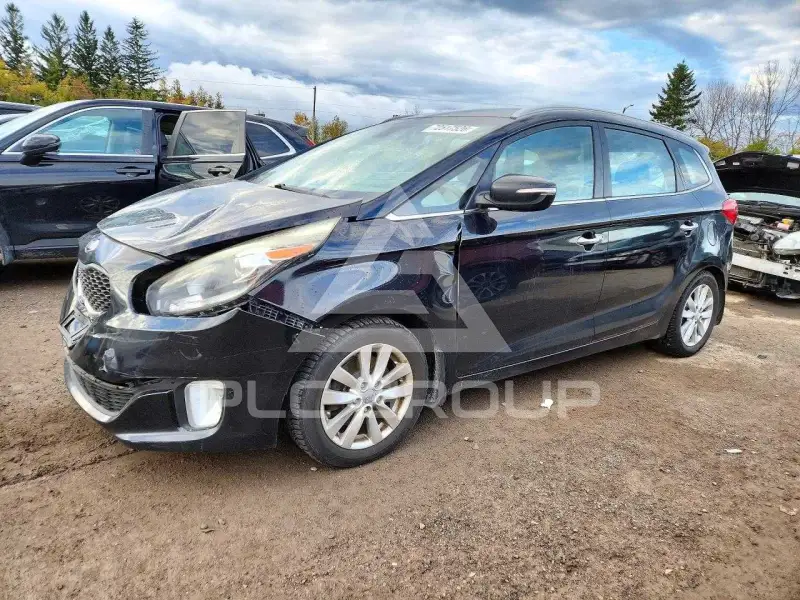 2015 KIA Rondo фото