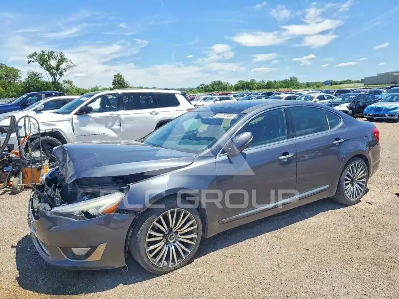 2015 KIA Cadenza photo