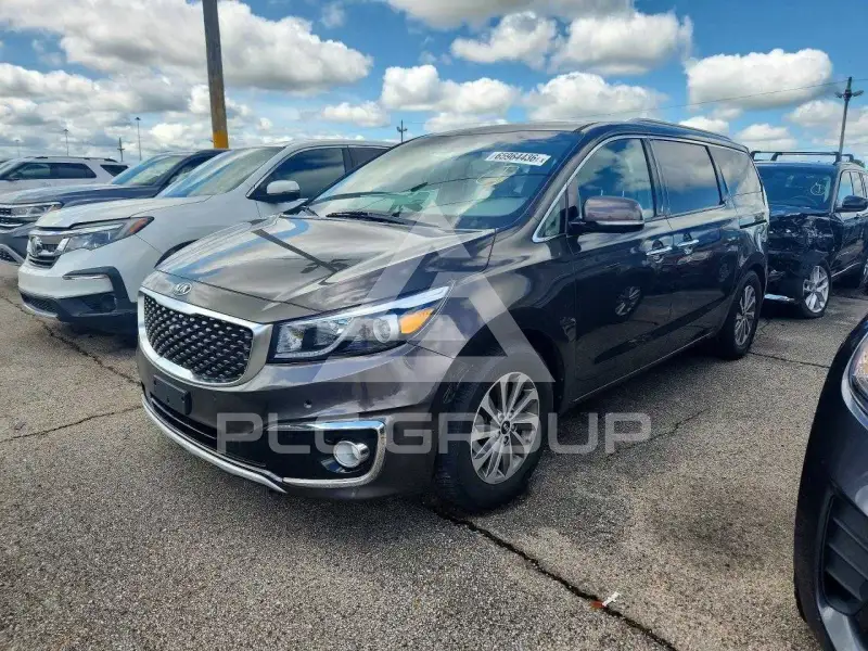 2015 KIA Sedona photo