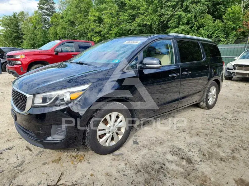 2015 KIA Sedona photo
