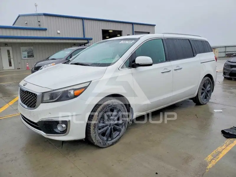 2015 KIA Sedona фото