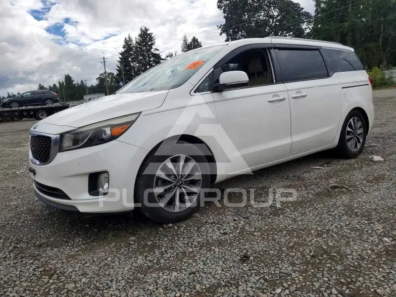 2015 KIA Sedona photo