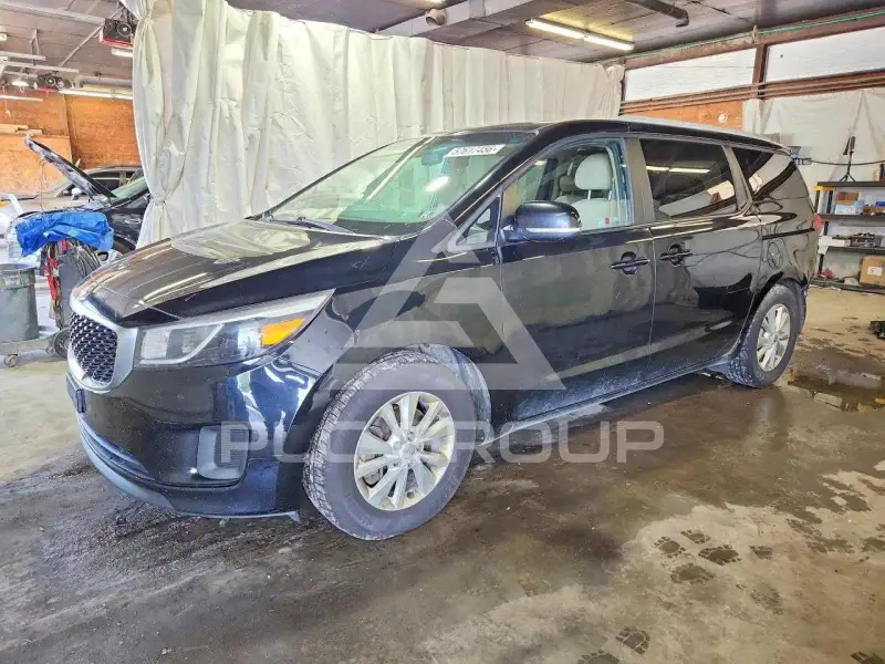 2015 KIA Sedona photo