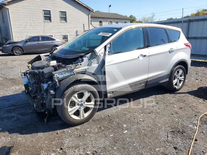2015 Ford ESCAPE photo