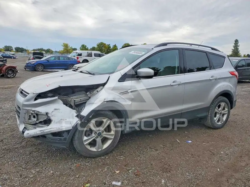 2015 Ford ESCAPE photo