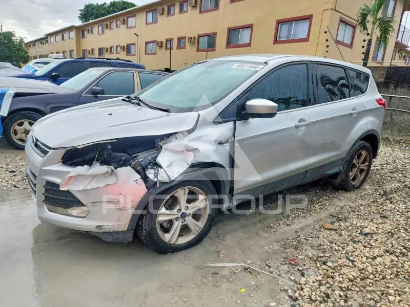 2015 Ford ESCAPE photo