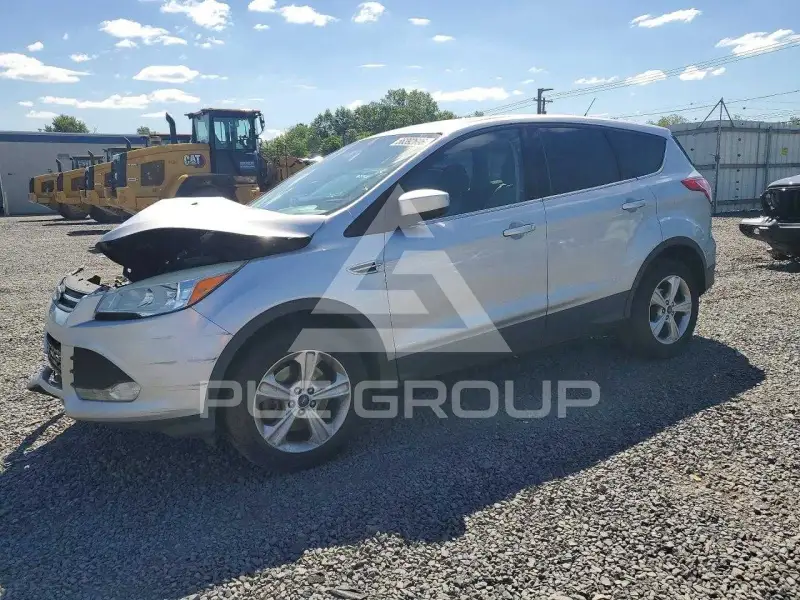 2015 Ford ESCAPE photo