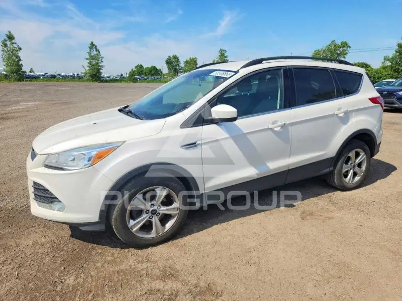2015 Ford ESCAPE photo