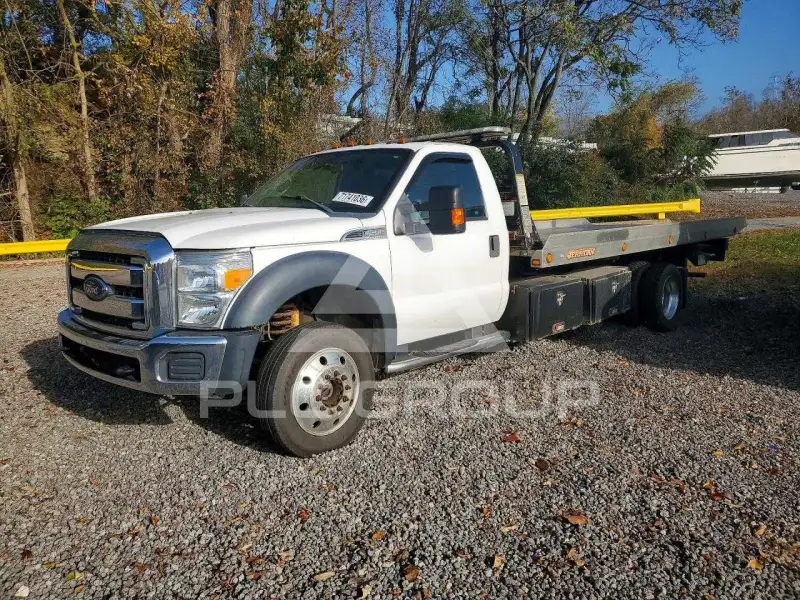 2015 Ford F-550 фото