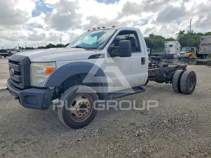 2015 Ford F-550 фото