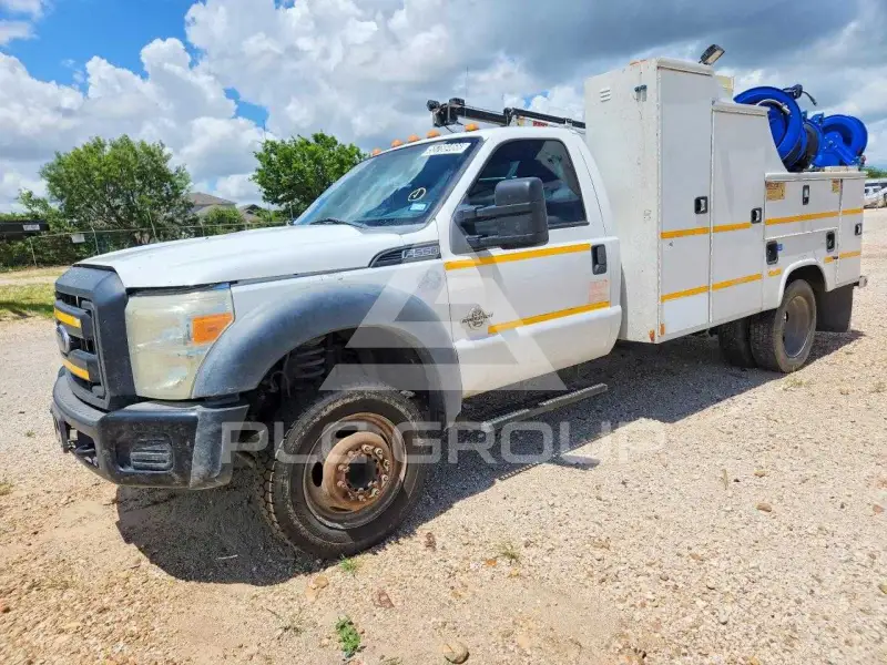 2015 Ford F-550 photo