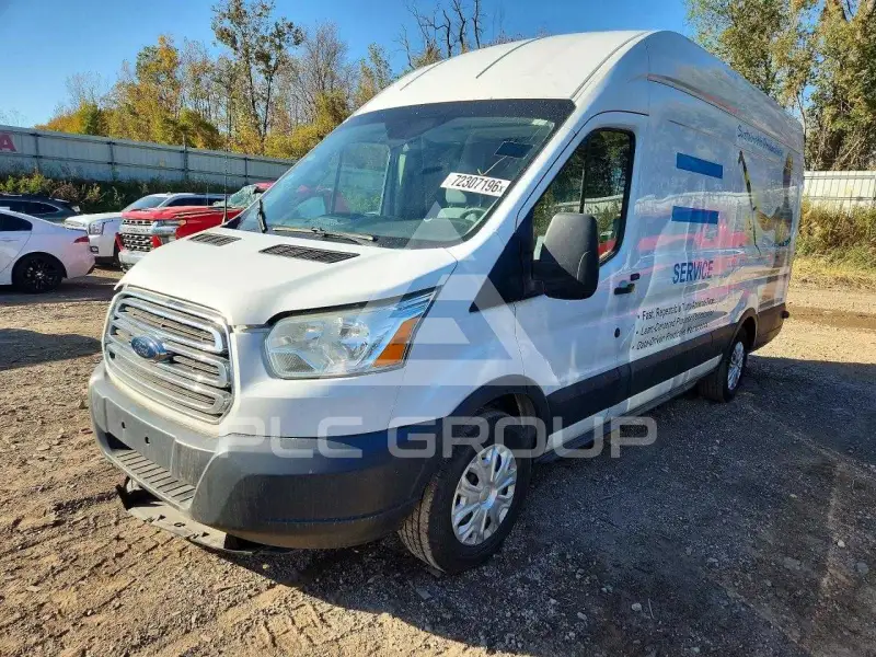 2015 Ford TRANSIT photo