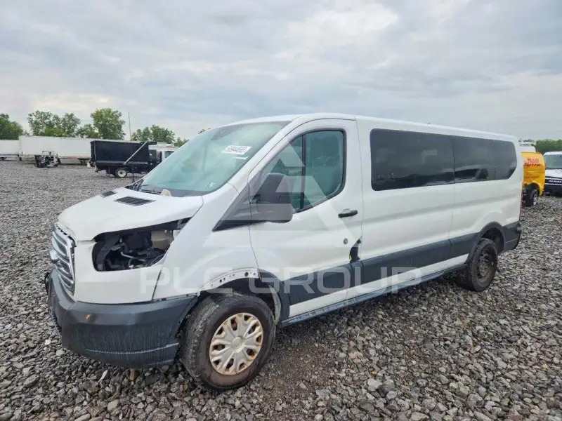 2015 Ford TRANSIT photo