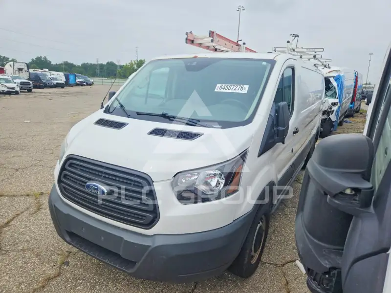 2015 Ford TRANSIT photo