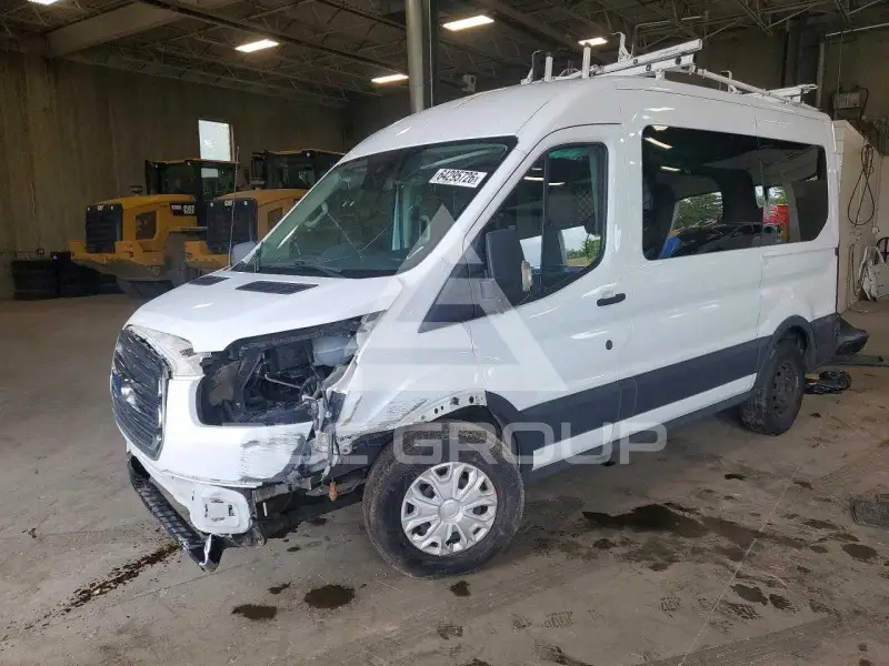 2015 Ford TRANSIT photo