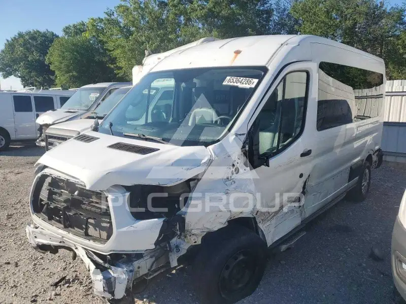 2015 Ford TRANSIT photo