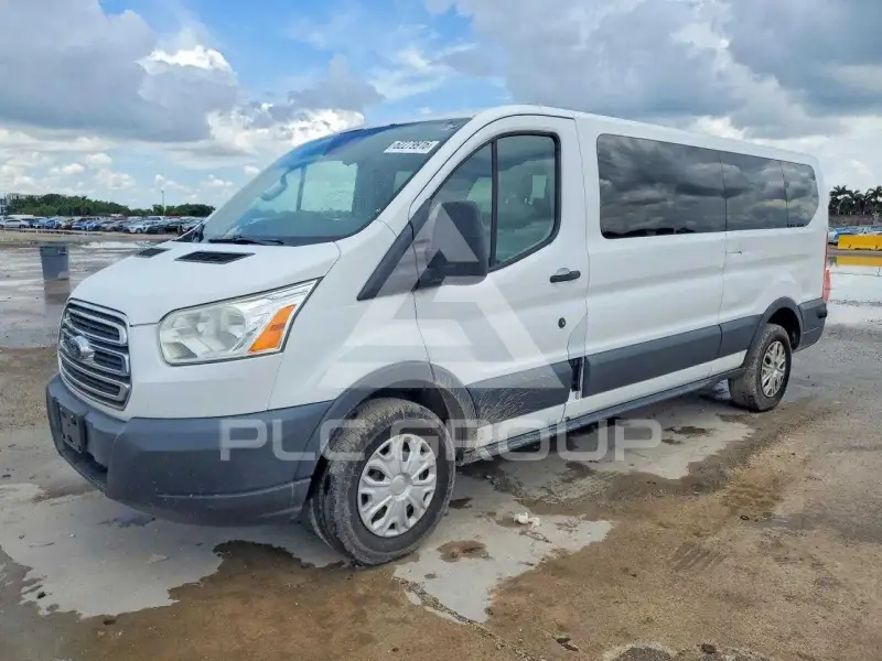 2015 Ford TRANSIT photo