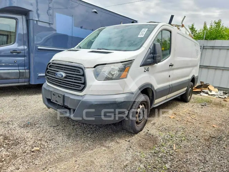 2015 Ford TRANSIT photo