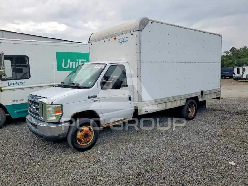 2015 Ford ECONOLINE photo