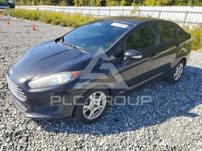 2015 Ford FIESTA photo