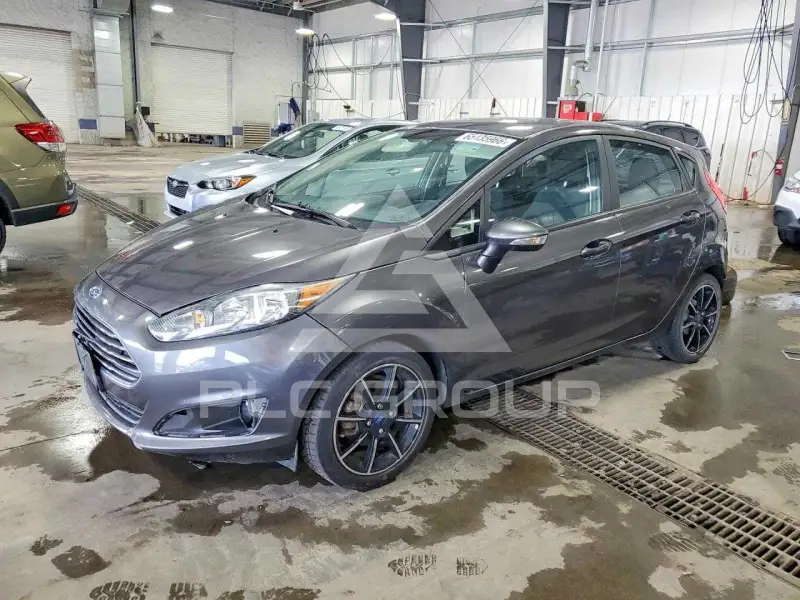 2015 Ford FIESTA фото