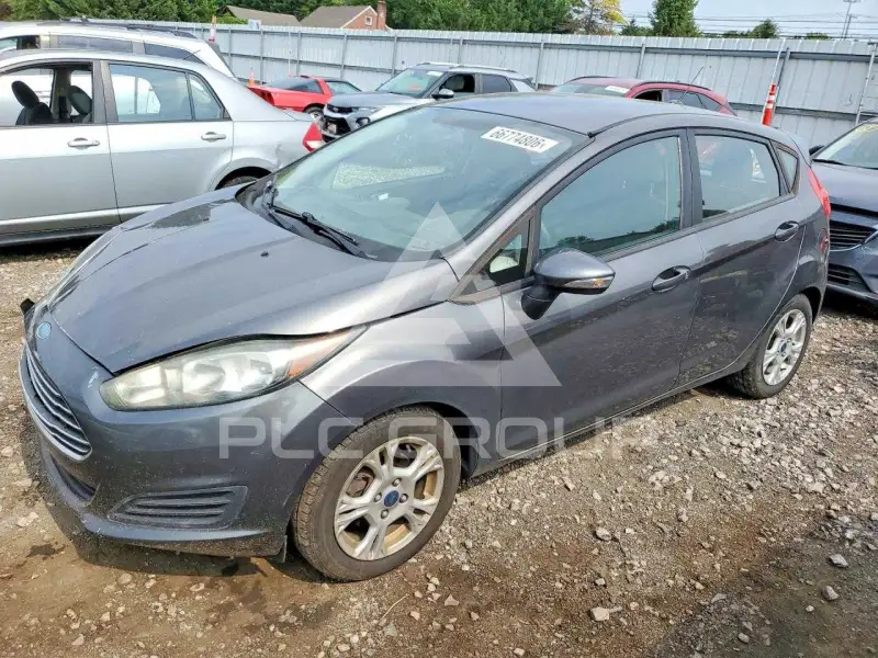 2015 Ford FIESTA фото