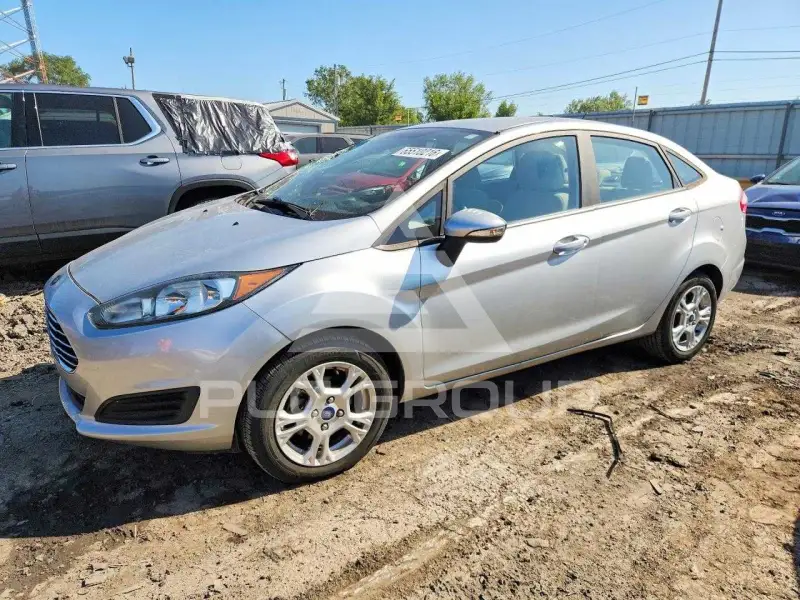 2015 Ford FIESTA photo
