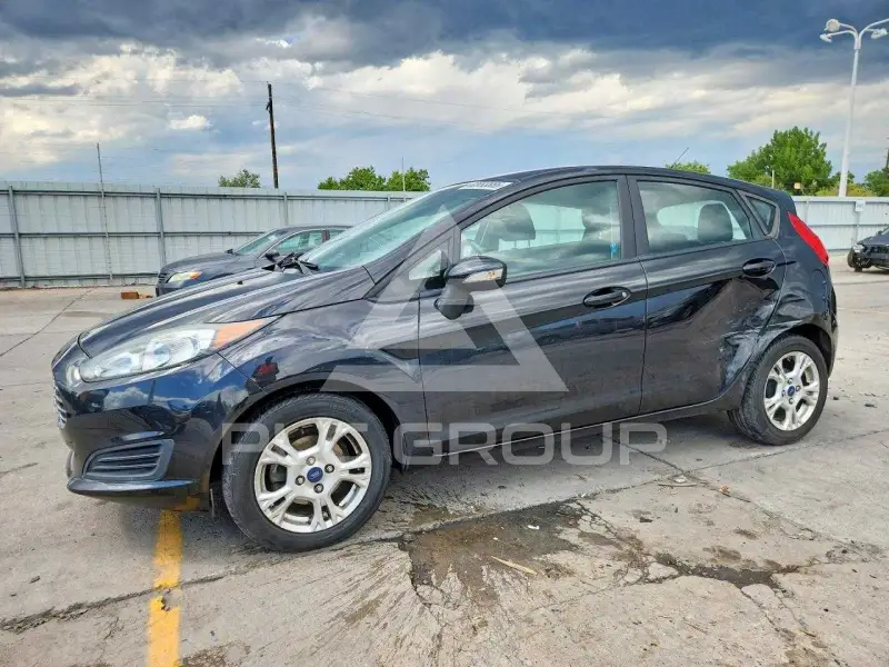 2015 Ford FIESTA photo