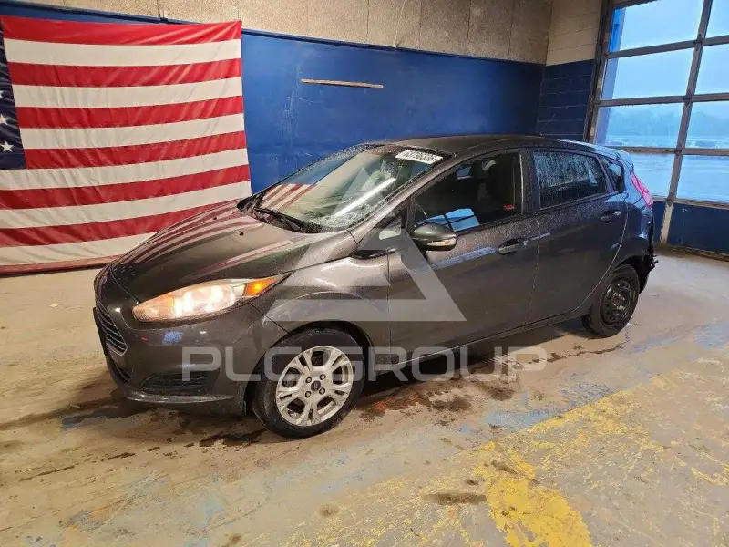 2015 Ford FIESTA photo