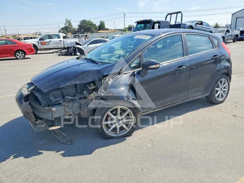 2015 Ford FIESTA фото