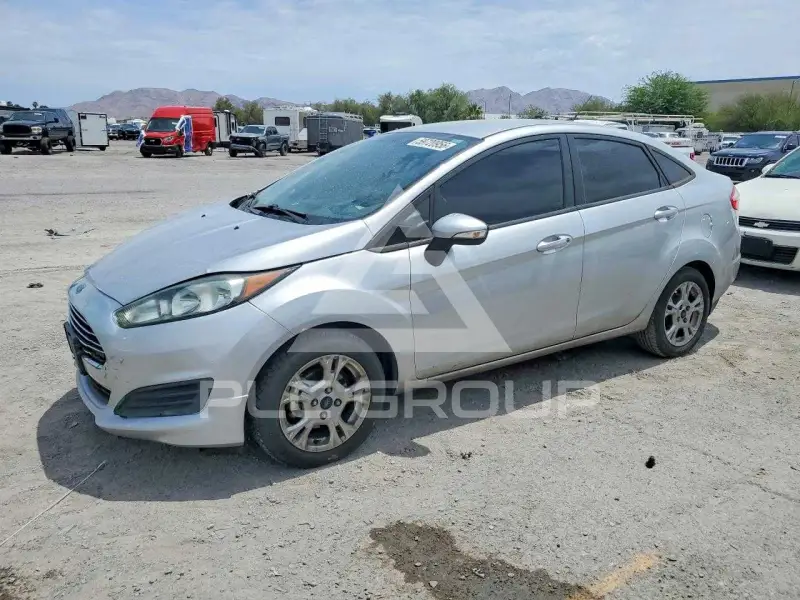 2015 Ford FIESTA фото