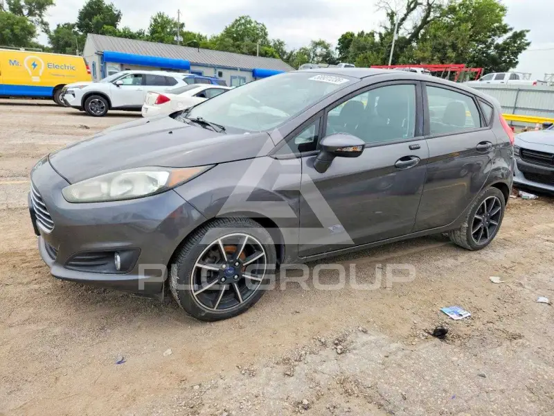 2015 Ford FIESTA photo