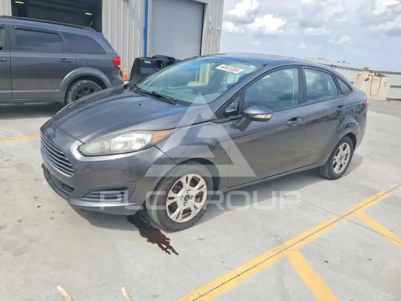 2015 Ford FIESTA photo