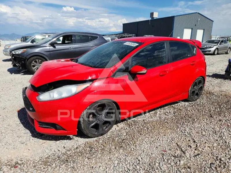 2015 Ford FIESTA фото