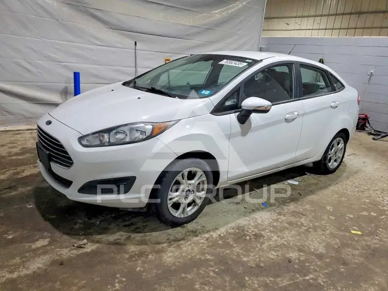 2015 Ford FIESTA фото
