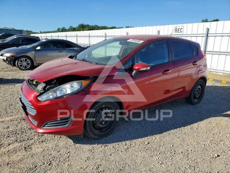2015 Ford FIESTA фото