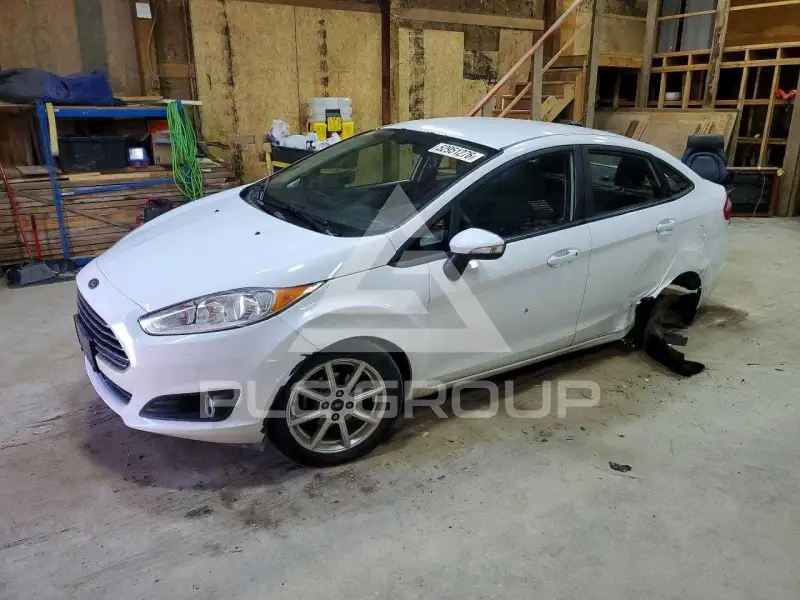 2015 Ford FIESTA фото