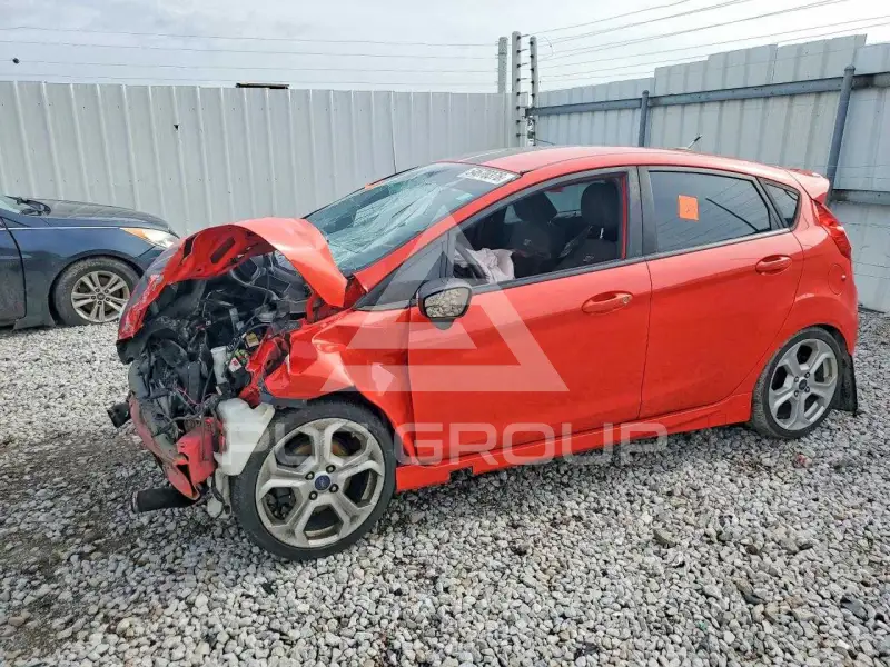 2015 Ford FIESTA фото
