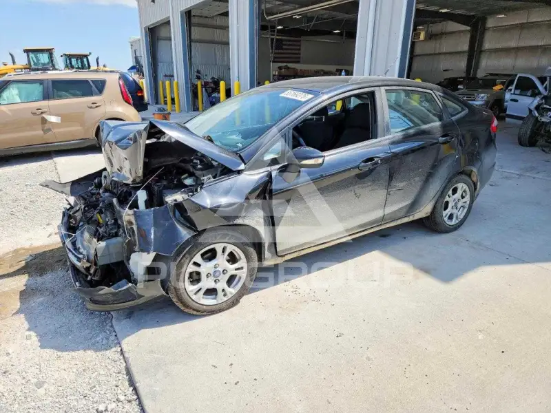 2015 Ford FIESTA фото