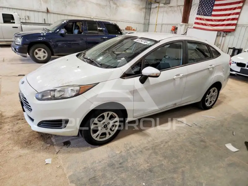 2015 Ford FIESTA фото