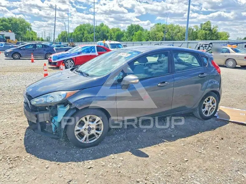2015 Ford FIESTA photo