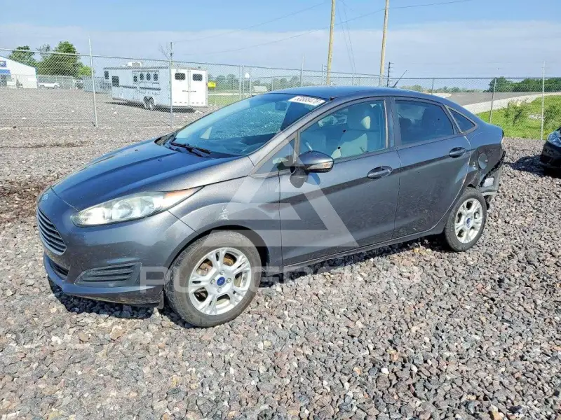 2015 Ford FIESTA фото